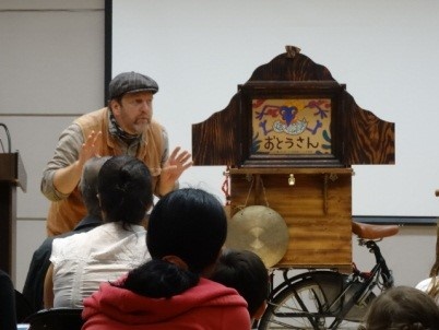 Stories on Wheels Performance 2