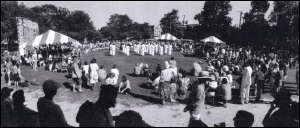 Powell Street Festival, 1988 (Photo courtesy: Powell Street Festival Society Lynda Nakashima, Photographer)