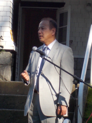 Consul General Okada encourages interns
