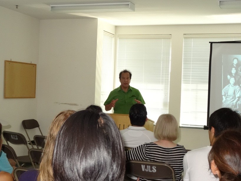 Consul General Okada talks about the history and work of the first consuls in Vancouver