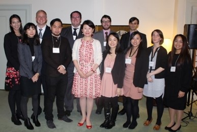 Consul General Okai with this year’s JET returnees.