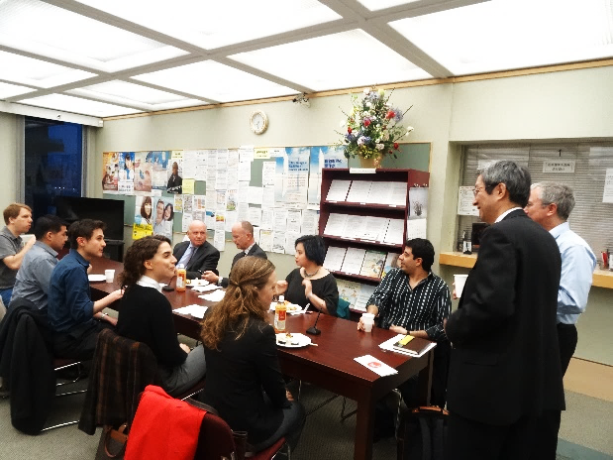 内田首席領事が出席者に挨拶
