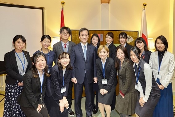 Osaka University participants pose with Consul General Hatori