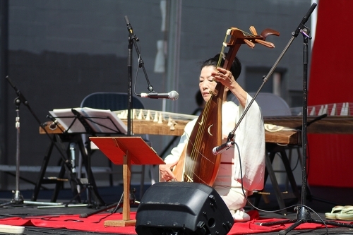琵琶の演奏