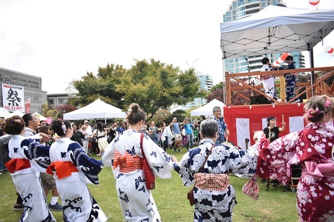 盆踊り