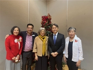 Consul General attended Nikkei Home and New Sakura-so Joint Christmas Party