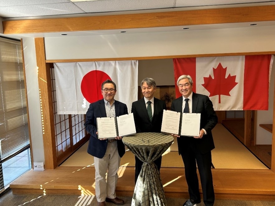 Consul General attends the MOU signing ceremony between Mitsubishi Canada and Nikkei National Museum & Cultural Centre