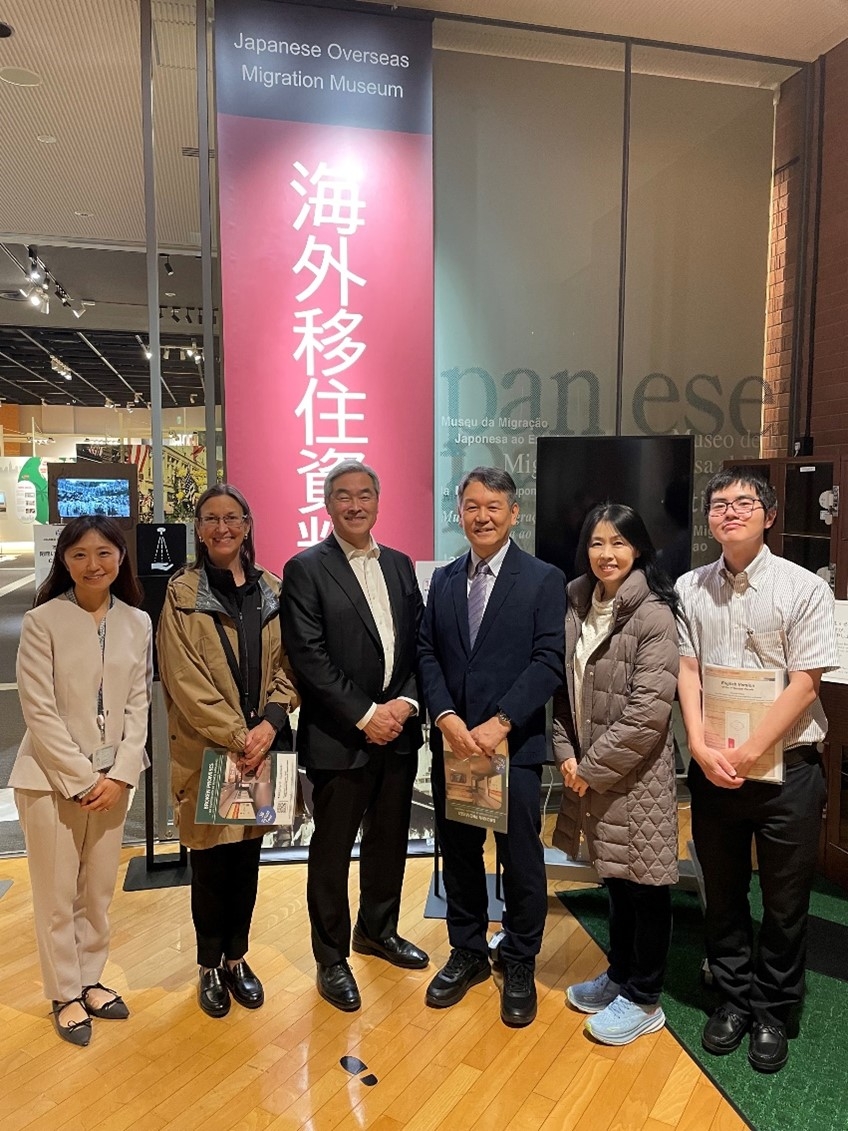Consul General and Mrs. Takahashi Visit Special Exhibition on Japanese Canadian Immigrants