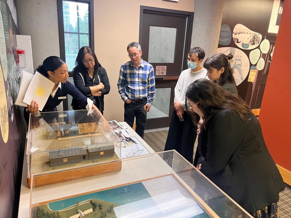 日系人の歴史や日本の政治・経済及び文化について事前オリエンテーション