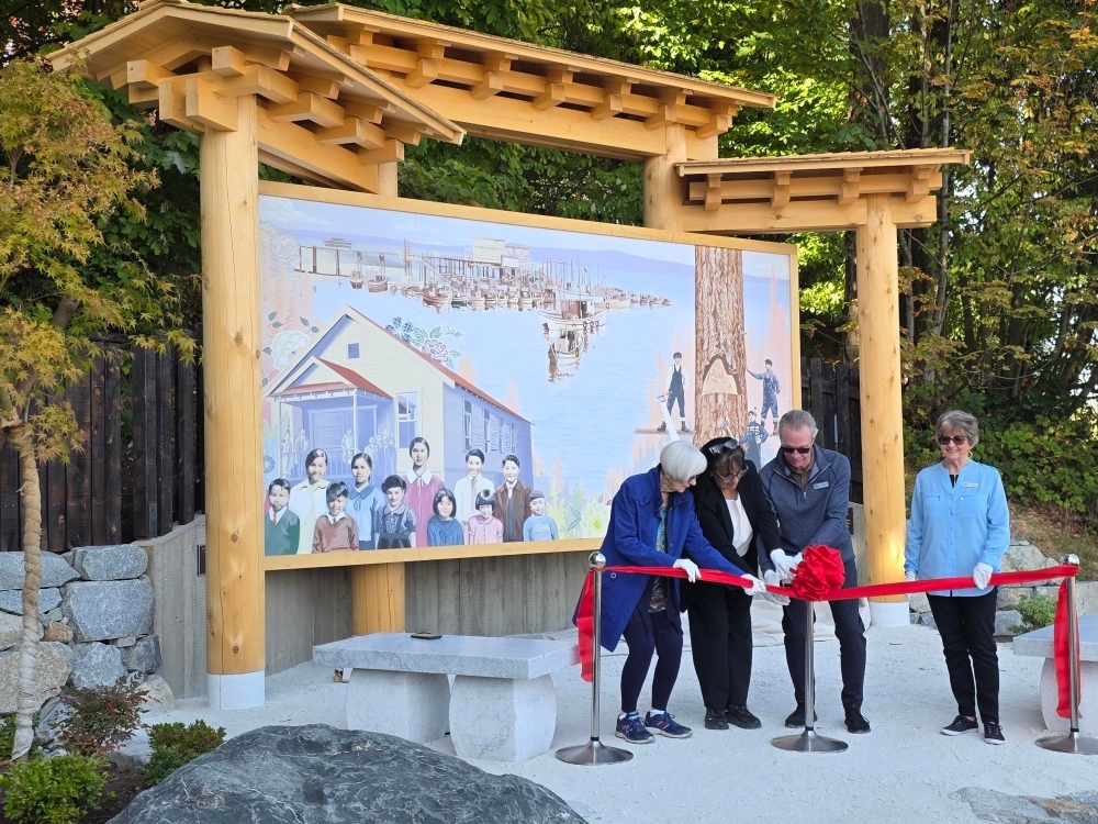 Mural unveiling