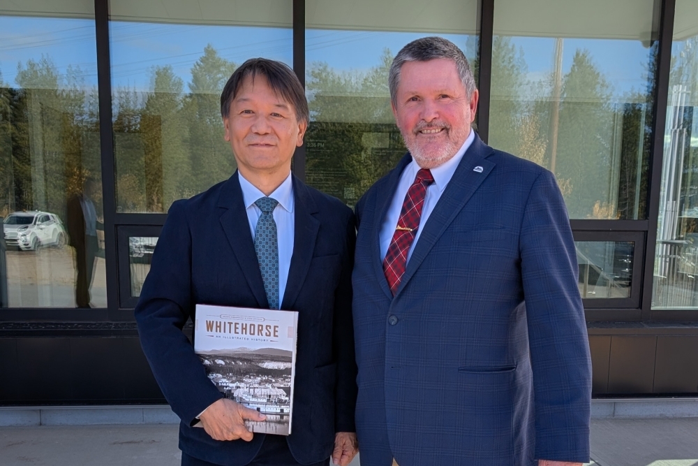 Consul General Takahashi and Whitehorse Mayor Kirk Cameron